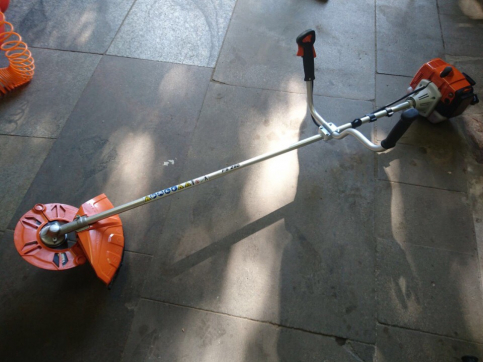 Триммер Stihl FS250 в аренду Энгельсе — «Стройка-Аренда»